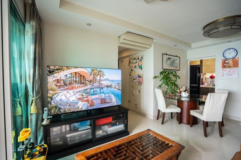 588D Ang Mo Kio Street 52, 588D Ang Mo Kio Street 52, Ang Mo Kio / Bishan / Thomson, 3 Bedrooms, 980 sqft, HDB Flat For Sale, by Annie Goh, 500285677 - Living Room - PropertyGuru.com.sg