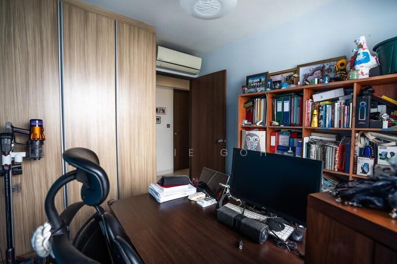 588D Ang Mo Kio Street 52, 588D Ang Mo Kio Street 52, Ang Mo Kio / Bishan / Thomson, 3 Bedrooms, 980 sqft, HDB Flat For Sale, by Annie Goh, 500285677 - Bedroom 2 - PropertyGuru.com.sg