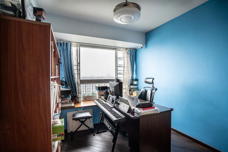 588D Ang Mo Kio Street 52, 588D Ang Mo Kio Street 52, Ang Mo Kio / Bishan / Thomson, 3 Bedrooms, 980 sqft, HDB Flat For Sale, by Annie Goh, 500285677 - Bedroom 2 - PropertyGuru.com.sg