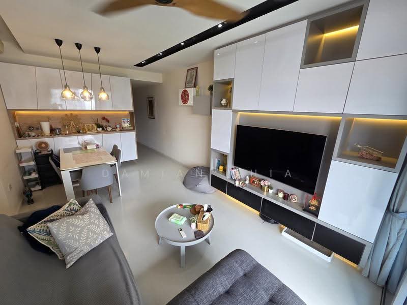 Bartley Ridge, 36 Mount Vernon Road, Macpherson / Potong Pasir, 3 Bedrooms, 1,044 sqft, Condominium For Sale, by Damian Chia, 500285684 - Living Room - PropertyGuru.com.sg