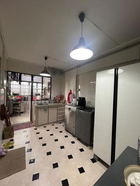 408 Sembawang Drive, 408 Sembawang Drive, Sembawang / Yishun, Room Rental, 120 sqft, HDB Flat For Rent, by Michael Tan, 500285686 - Kitchen - PropertyGuru.com.sg