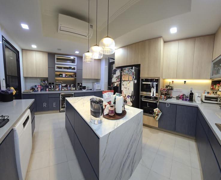 Four Seasons Park, 8 Cuscaden Walk, Tanglin / Holland / Bukit Timah, 4 Bedrooms, 2,259 sqft, Condominium For Rent, by RUTH, 500285687 - Kitchen - PropertyGuru.com.sg