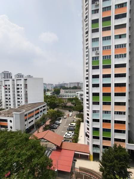 211 Jurong East Street 21, 211 Jurong East Street 21, Boon Lay / Jurong / Tuas, 3 Bedrooms, 1,011 sqft, HDB Flat For Sale, by Lee Eng Chuan, 500285697 - Exterior - PropertyGuru.com.sg