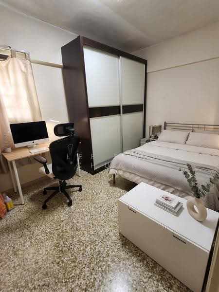 211 Jurong East Street 21, 211 Jurong East Street 21, Boon Lay / Jurong / Tuas, 3 Bedrooms, 1,011 sqft, HDB Flat For Sale, by Lee Eng Chuan, 500285697 - Bedroom - PropertyGuru.com.sg