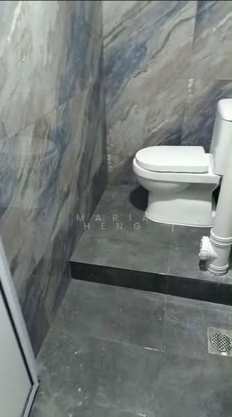120 Lorong 2 Toa Payoh, 120 Lorong 2 Toa Payoh, Balestier / Toa Payoh, 1 Bedroom, 430 sqft, HDB Flat For Rent, by Maria Heng, 500285707 - Bathroom - PropertyGuru.com.sg