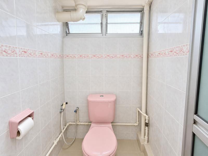 187 Boon Lay Avenue, 187 Boon Lay Avenue, Boon Lay / Jurong / Tuas, 3 Bedrooms, 635 sqft, HDB Flat For Sale, by Adrian Lee 李俊汶, 500285708 - Bathroom - PropertyGuru.com.sg