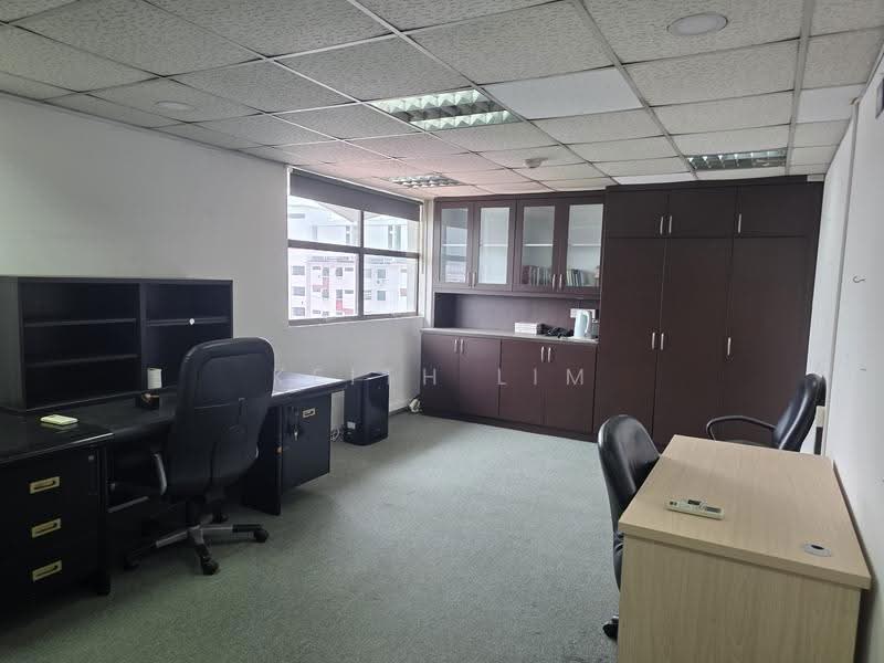 Manhattan House, 151 Chin Swee Road, Alexandra / Commonwealth, 2,551 sqft, Office For Sale, by Keith Lim, 500285711 - Study - CommercialGuru.com.sg