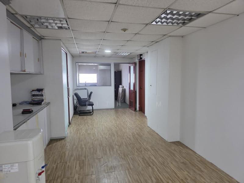 Manhattan House, 151 Chin Swee Road, Alexandra / Commonwealth, 2,551 sqft, Office For Sale, by Keith Lim, 500285711 - Interior - CommercialGuru.com.sg