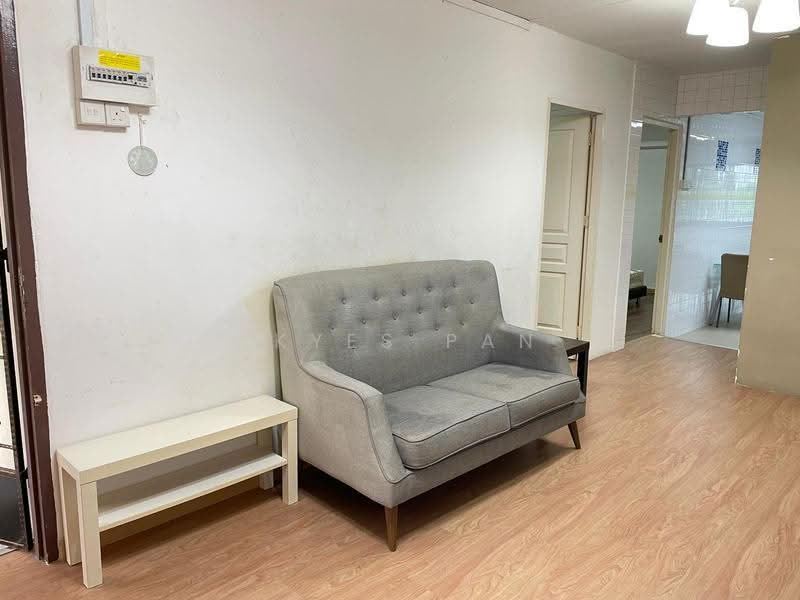 321 Hougang Avenue 5, 321 Hougang Avenue 5, Hougang / Punggol / Sengkang, 2 Bedrooms, 721 sqft, HDB Flat For Sale, by Skyes Pan, 500285725 - Living Room - PropertyGuru.com.sg