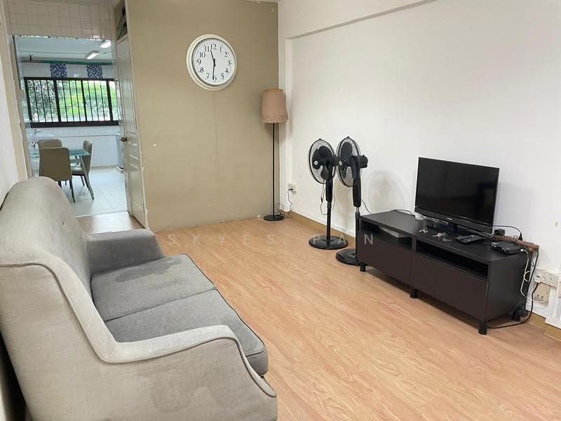 321 Hougang Avenue 5, 321 Hougang Avenue 5, Hougang / Punggol / Sengkang, 2 Bedrooms, 721 sqft, HDB Flat For Sale, by Skyes Pan, 500285725 - Living Room - PropertyGuru.com.sg