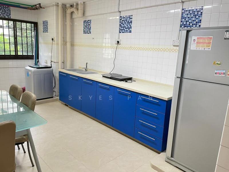 321 Hougang Avenue 5, 321 Hougang Avenue 5, Hougang / Punggol / Sengkang, 2 Bedrooms, 721 sqft, HDB Flat For Sale, by Skyes Pan, 500285725 - Kitchen - PropertyGuru.com.sg