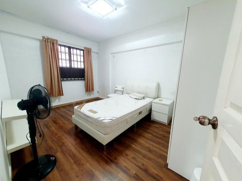 321 Hougang Avenue 5, 321 Hougang Avenue 5, Hougang / Punggol / Sengkang, 2 Bedrooms, 721 sqft, HDB Flat For Sale, by Skyes Pan, 500285725 - Bedroom - PropertyGuru.com.sg