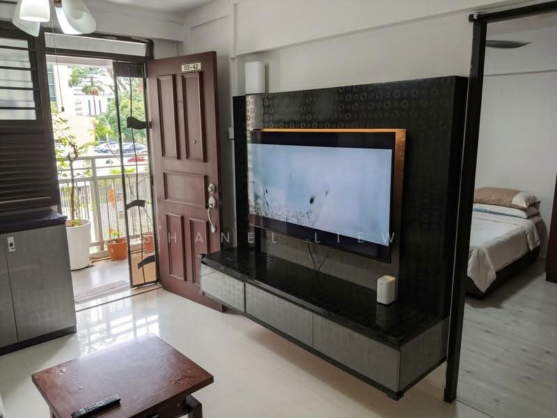 28 Hoy Fatt Road, 28 Hoy Fatt Road, Alexandra / Commonwealth, 2 Bedrooms, 646 sqft, HDB Flat For Sale, by Shanel Liew, 500285728 - Living Room - PropertyGuru.com.sg