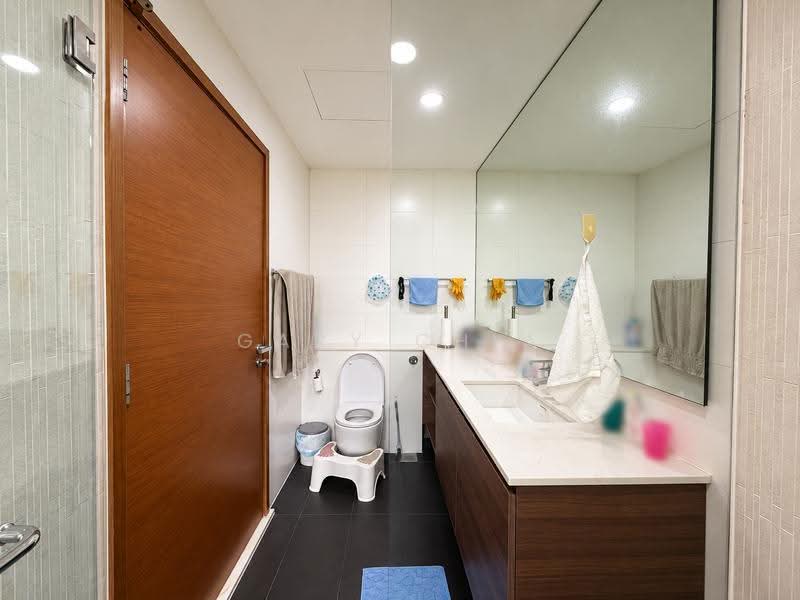 Double Bay Residences, 19B Simei Street 4, Pasir Ris / Tampines, 3 Bedrooms, 1,270 sqft, Condominium For Sale, by Gary Chia, 500285745 - Bathroom - PropertyGuru.com.sg