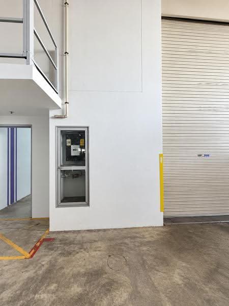 West Connect Building, 10 Buroh Street, Boon Lay / Jurong / Tuas, 1,722 sqft, Factory / Workshop (B2) For Sale, by FiFi Ng, 500285749 - CommercialGuru.com.sg