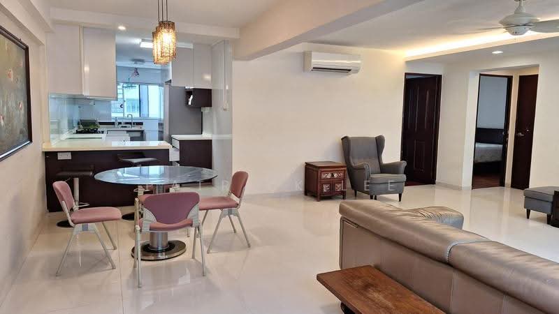 164 Bedok South Road, 164 Bedok South Road, Bedok / Upper East Coast, 3 Bedrooms, 1,302 sqft, HDB Flat For Rent, by Patrick Lee, 500285751 - Living Room - PropertyGuru.com.sg