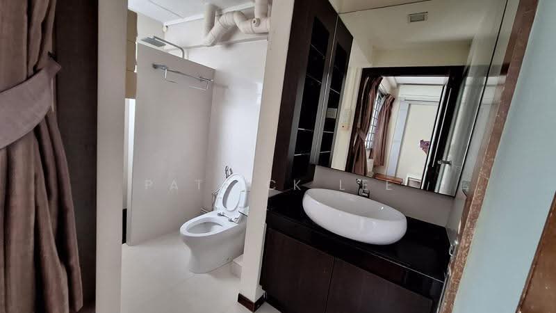 164 Bedok South Road, 164 Bedok South Road, Bedok / Upper East Coast, 3 Bedrooms, 1,302 sqft, HDB Flat For Rent, by Patrick Lee, 500285751 - Bathroom - PropertyGuru.com.sg