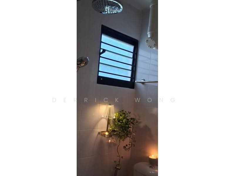 102 Jalan Rajah, 102 Jalan Rajah, Balestier / Toa Payoh, Room Rental, 100 sqft, HDB Flat For Rent, by Derrick Wong, 500285755 - Bathroom - PropertyGuru.com.sg