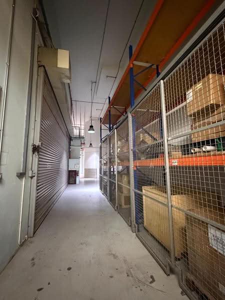 20 Kian Teck Lane, Boon Lay / Jurong / Tuas, 93,767 sqft, Dormitory For Sale, by Serene Law, 500285758 - Corridor - CommercialGuru.com.sg