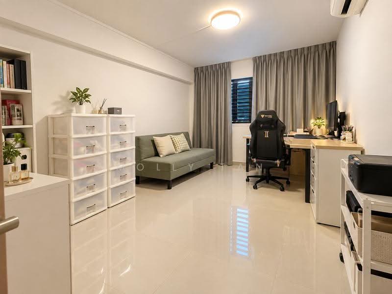 258 Jurong East Street 24, 258 Jurong East Street 24, Boon Lay / Jurong / Tuas, 3 Bedrooms, 1,302 sqft, HDB Flat For Sale, by Molly Tan, 500285767 - Study - PropertyGuru.com.sg