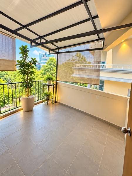 Valley Road, Hougang / Punggol / Sengkang, 6 Bedrooms, 5,000 sqft, Detached House For Sale, by Adrian Lim, 500285777 - Balcony - PropertyGuru.com.sg