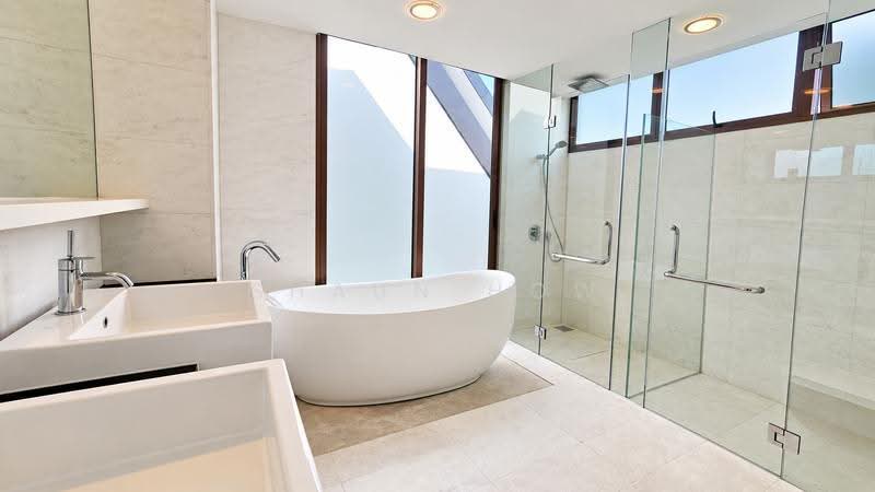 Park Natura, 37 Bukit Batok East Avenue 6, Dairy Farm / Bukit Panjang / Choa Chu Kang, 4 Bedrooms, 2,466 sqft, Condominium For Sale, by Shaun How, 500285789 - Bathroom - PropertyGuru.com.sg