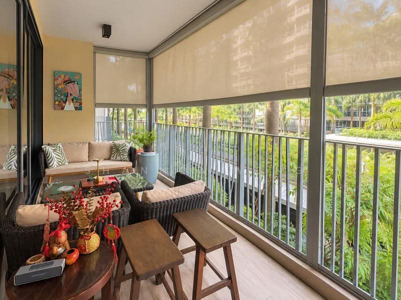 Hundred Palms Residences, 276 Yio Chu Kang Road, Hougang / Punggol / Sengkang, 4 Bedrooms, 1,324 sqft, Condominium For Sale, by Shannon Wong, 500285793 - Balcony - PropertyGuru.com.sg