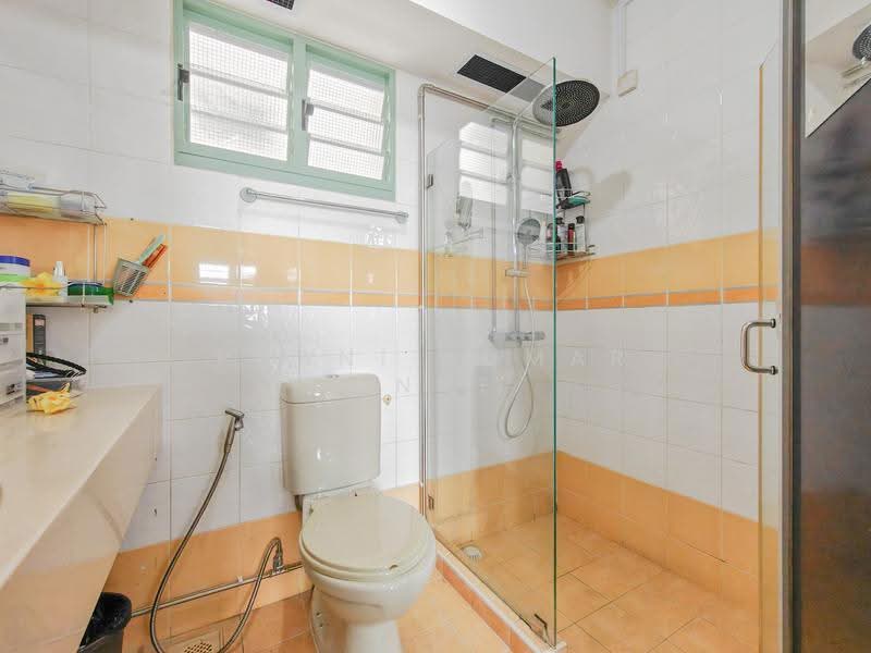 641A Punggol Drive, 641A Punggol Drive, Hougang / Punggol / Sengkang, 3 Bedrooms, 1,195 sqft, HDB Flat For Sale, by Phani Kumar Anne, 500285802 - Bathroom - PropertyGuru.com.sg