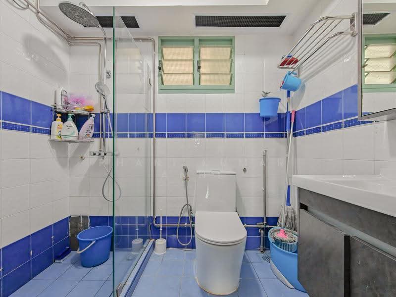 641A Punggol Drive, 641A Punggol Drive, Hougang / Punggol / Sengkang, 3 Bedrooms, 1,195 sqft, HDB Flat For Sale, by Phani Kumar Anne, 500285802 - Bathroom - PropertyGuru.com.sg