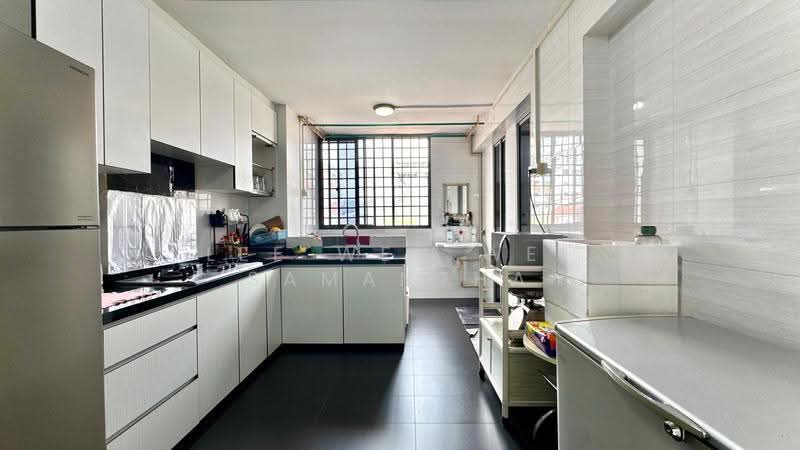 506 Bukit Batok Street 52, 506 Bukit Batok Street 52, Dairy Farm / Bukit Panjang / Choa Chu Kang, 2 Bedrooms, 646 sqft, HDB Flat For Sale, by Lee Wen Wei Samantha, 500285810 - Kitchen - PropertyGuru.com.sg