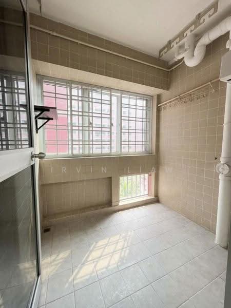 749 Pasir Ris Street 71, 749 Pasir Ris Street 71, Pasir Ris / Tampines, 3 Bedrooms, 1,367 sqft, HDB Flat For Sale, by Irvin Liaw, 500285830 - Service Balcony - PropertyGuru.com.sg