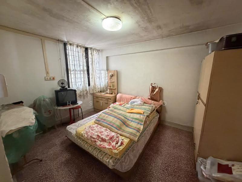 6 Ghim Moh Road, 6 Ghim Moh Road, Tanglin / Holland / Bukit Timah, 2 Bedrooms, 700 sqft, HDB Flat For Sale, by Hester Yeo, 500285831 - Bedroom - PropertyGuru.com.sg