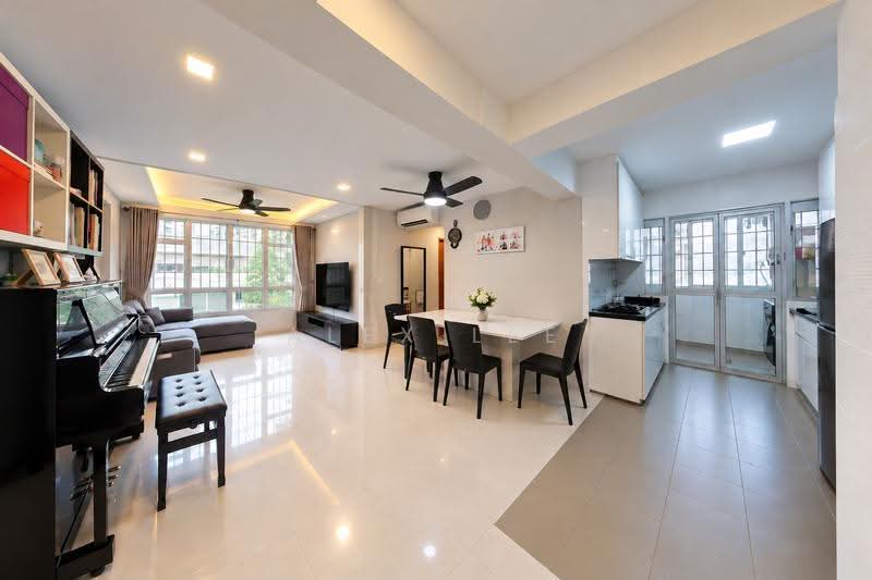 362A Sembawang Crescent, 362A Sembawang Crescent, Sembawang / Yishun, 3 Bedrooms, 1,001 sqft, HDB Flat For Sale, by Alex Lee, 500285844 - Living Room - PropertyGuru.com.sg