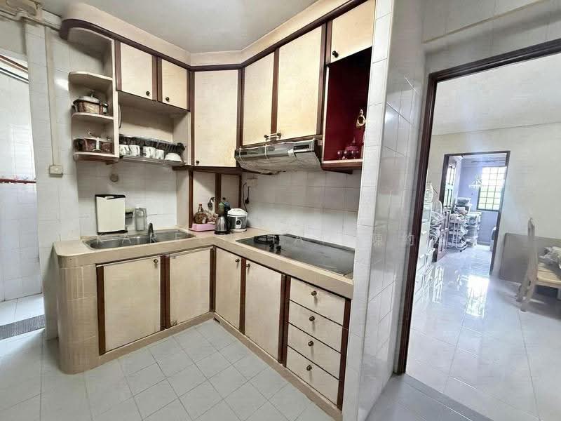 498J Tampines Street 45, 498J Tampines Street 45, Pasir Ris / Tampines, 3 Bedrooms, 1,141 sqft, HDB Flat For Sale, by Kareen Tan 陳約廷, 500285855 - Kitchen - PropertyGuru.com.sg