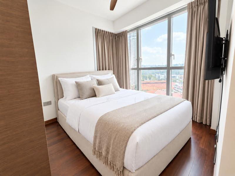 Queens Peak, 1 Dundee Road, Alexandra / Commonwealth, 2 Bedrooms, 775 sqft, Condominium For Sale, by Sarah X. (郑雪梅), 500285856 - Bedroom - PropertyGuru.com.sg