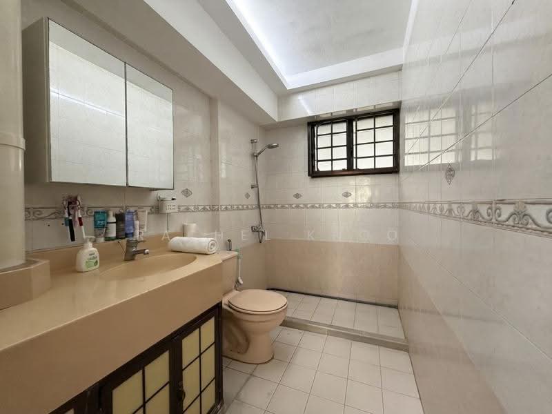 525 Woodlands Drive 14, 525 Woodlands Drive 14, Admiralty / Woodlands, 3 Bedrooms, 1,119 sqft, HDB Flat For Sale, by Rachel Khoo, 500285880 - Bathroom - PropertyGuru.com.sg