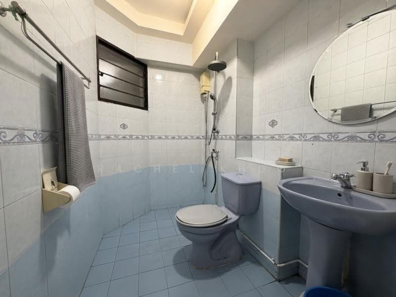 525 Woodlands Drive 14, 525 Woodlands Drive 14, Admiralty / Woodlands, 3 Bedrooms, 1,119 sqft, HDB Flat For Sale, by Rachel Khoo, 500285880 - Bathroom - PropertyGuru.com.sg