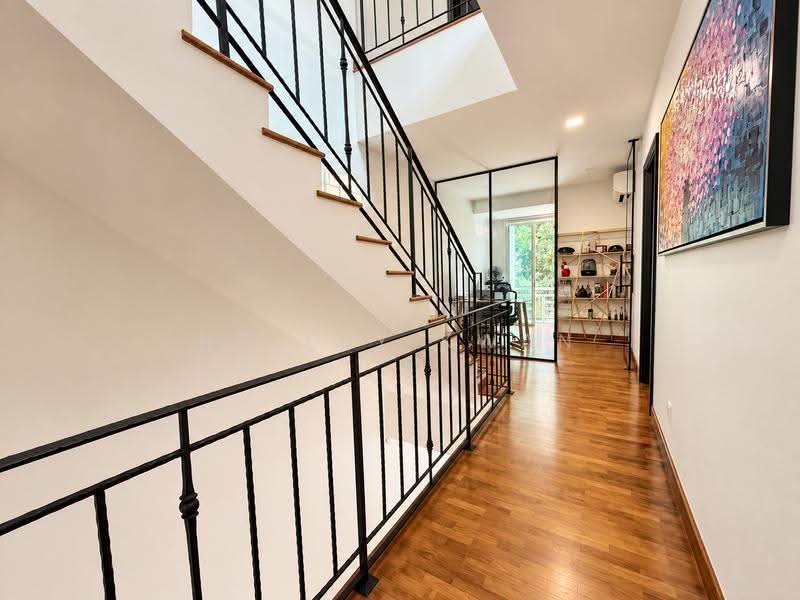Renovated 3 Storey Corner-T @ Woodgrove View, century woods, woodgrove view, century woods, woodgrove ave, Admiralty / Woodlands, 5 Bedrooms, 3,225 sqft, Corner Terrace For Sale, by Ng Lay Kwan, 500285881 - Corridor - PropertyGuru.com.sg