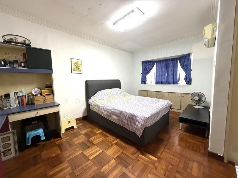 West Coast Gardens, West Coast Drive, Buona Vista / West Coast / Clementi New Town, 4 Bedrooms, 5,500 sqft, Semi-Detached House For Sale, by Robin Chan, 500285884 - Bedroom - PropertyGuru.com.sg