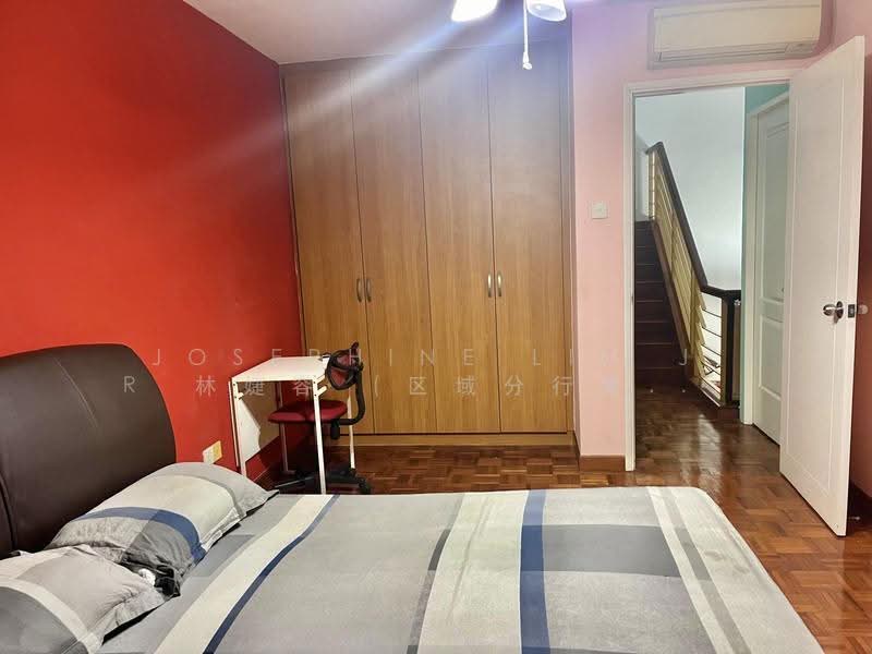 Chuan Villas, Chuan Close, Hougang / Punggol / Sengkang, Room Rental, 150 sqft, Terraced House For Rent, by Josephine Lim J R 林婕容 (区域分行董事 ), 500285886 - Bedroom - PropertyGuru.com.sg