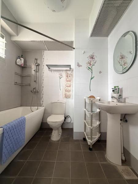 601C Punggol Central, 601C Punggol Central, Hougang / Punggol / Sengkang, Room Rental, 120 sqft, HDB Flat For Rent, by Evon Ng, 500285911 - Bathroom - PropertyGuru.com.sg