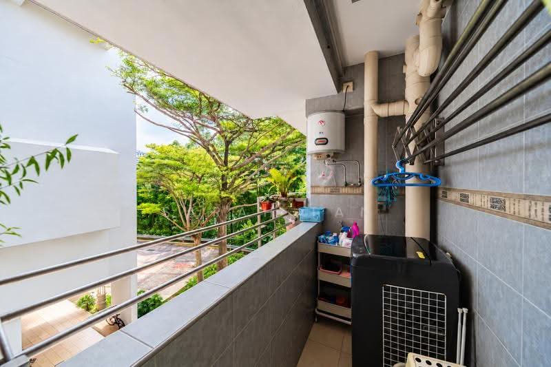 264A Compassvale Bow, 264A Compassvale Bow, Hougang / Punggol / Sengkang, 3 Bedrooms, 990 sqft, HDB Flat For Rent, by Sarah Tan, 500285924 - Balcony - PropertyGuru.com.sg