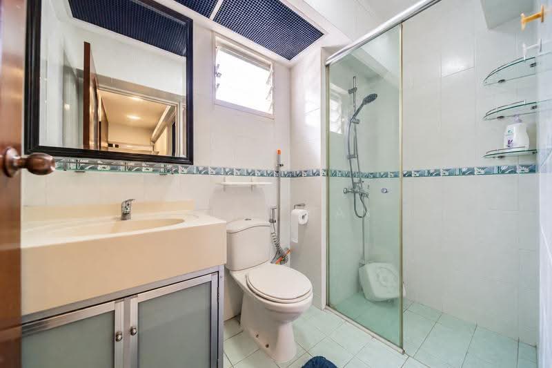 264A Compassvale Bow, 264A Compassvale Bow, Hougang / Punggol / Sengkang, 3 Bedrooms, 990 sqft, HDB Flat For Rent, by Sarah Tan, 500285924 - Bathroom - PropertyGuru.com.sg