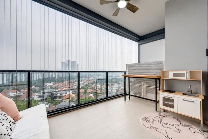 Parc Clematis, 6 Jalan Lempeng, Buona Vista / West Coast / Clementi New Town, 5 Bedrooms, 1,711 sqft, Condominium For Sale, by Shawn Khoo, 500285938 - Balcony - PropertyGuru.com.sg
