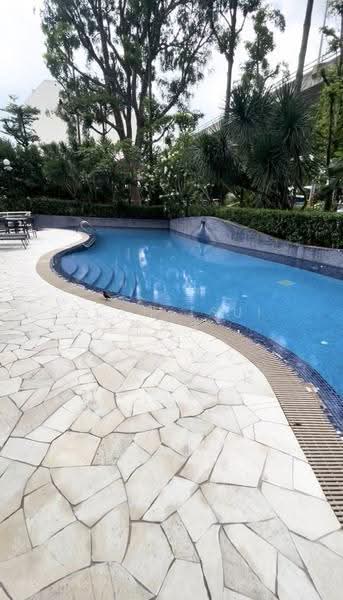 Cheap Bedroom @ Serangoon MRT, Sunshine Terrace, Hougang / Punggol / Sengkang, Room Rental, 100 sqft, Condominium For Rent, by Alan Tsui 徐先生, 500285945 - Pool - PropertyGuru.com.sg