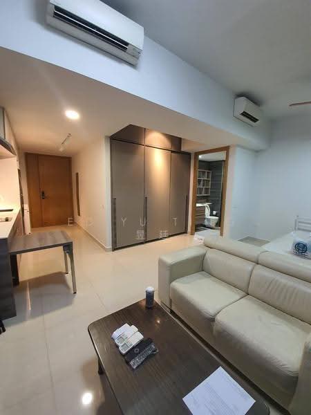 Coco Palms, 21 Pasir Ris Grove, Pasir Ris / Tampines, 1 Bedroom, 463 sqft, Condominium For Rent, by Ed Yu Ting 昱廷, 500285955 - Living Room - PropertyGuru.com.sg