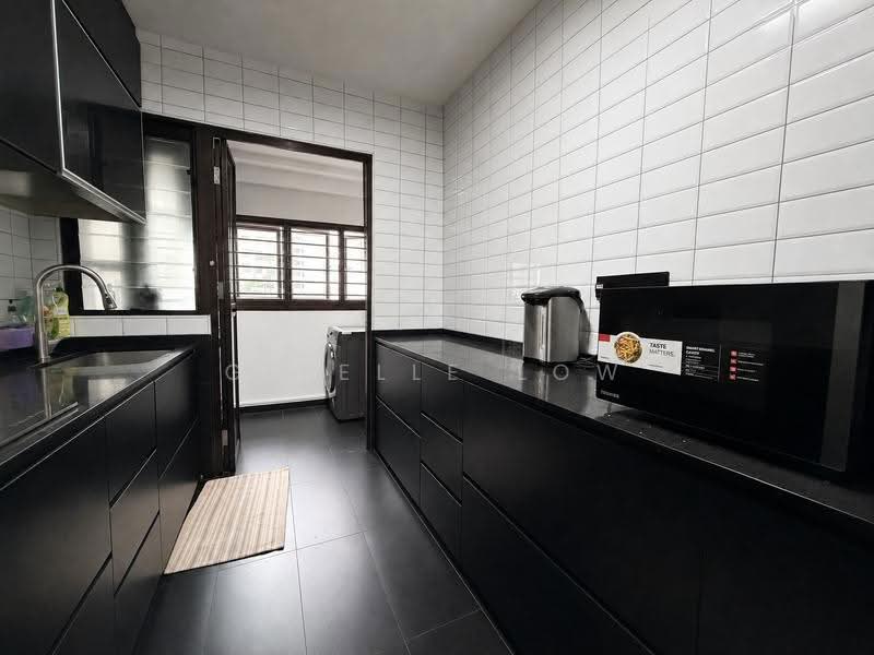 868A Tampines Avenue 8, 868A Tampines Avenue 8, Pasir Ris / Tampines, 2 Bedrooms, 721 sqft, HDB Flat For Sale, by Giselle Low, 500285971 - kitchen - PropertyGuru.com.sg