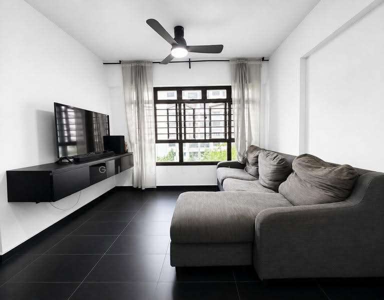868A Tampines Avenue 8, 868A Tampines Avenue 8, Pasir Ris / Tampines, 2 Bedrooms, 721 sqft, HDB Flat For Sale, by Giselle Low, 500285971 - Living Room - PropertyGuru.com.sg