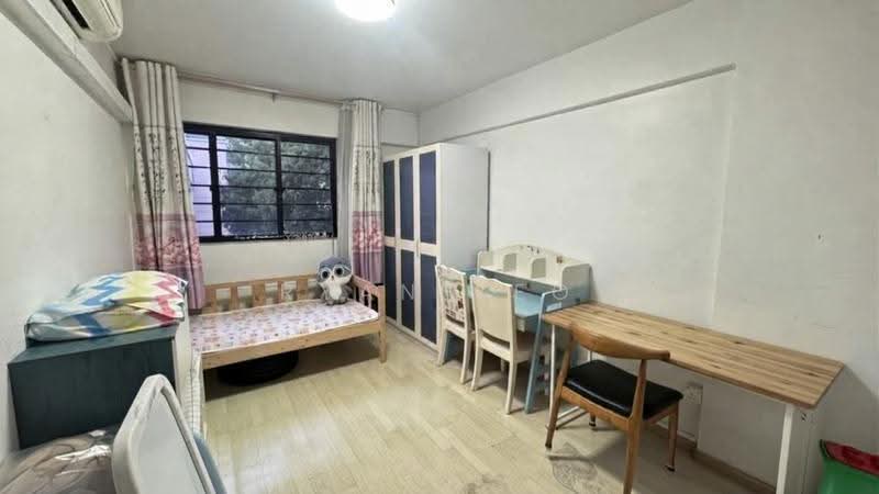 205 Clementi Avenue 6, 205 Clementi Avenue 6, Buona Vista / West Coast / Clementi New Town, 3 Bedrooms, 980 sqft, HDB Flat For Sale, by Ryan Yeo, 500285998 - Bedroom - PropertyGuru.com.sg