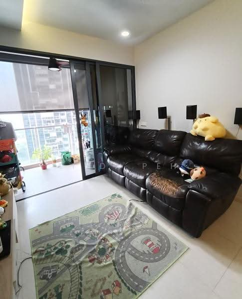 Twin VEW, 91 West Coast Vale, Buona Vista / West Coast / Clementi New Town, 4 Bedrooms, 1,141 sqft, Condominium For Sale, by Linda Peh, 500286001 - Living Room - PropertyGuru.com.sg